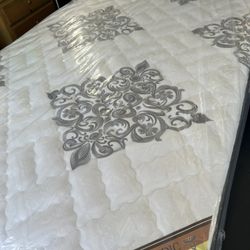 Orthopedic Queen Size Mattress Available In Different Sizes 