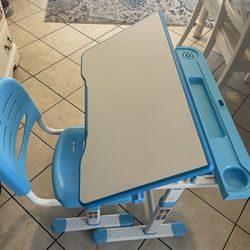 Artist Hand kids Study Desk