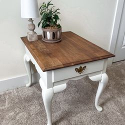 Beautiful vintage white side table night stand