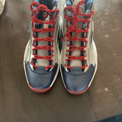 Question Mid Basketball  Reebok 