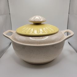 Vintage California Pottery USA Speckled Stoneware Casserole Bowl Yellow Lid A301