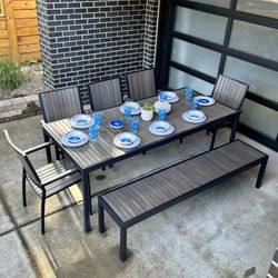 CRATE BARREL FULL PATIO SET ALFRESCO for Sale in Portland, OR