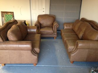 3 sofas leather