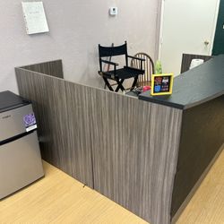 Reception Desk 