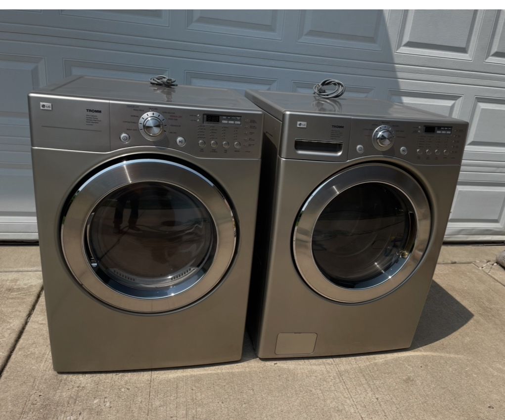 LG Washer & Gas Dryer Set