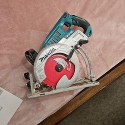 MAKITA SAW