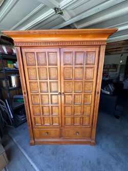Armoire