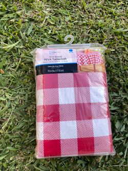 70” inches  Round Red Check PEVA Tablecloth Picnic Plaid