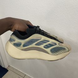 Yeezy 700 V3 Kyanite