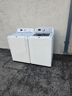 maytag heavy duty large capacity washer and dryer.