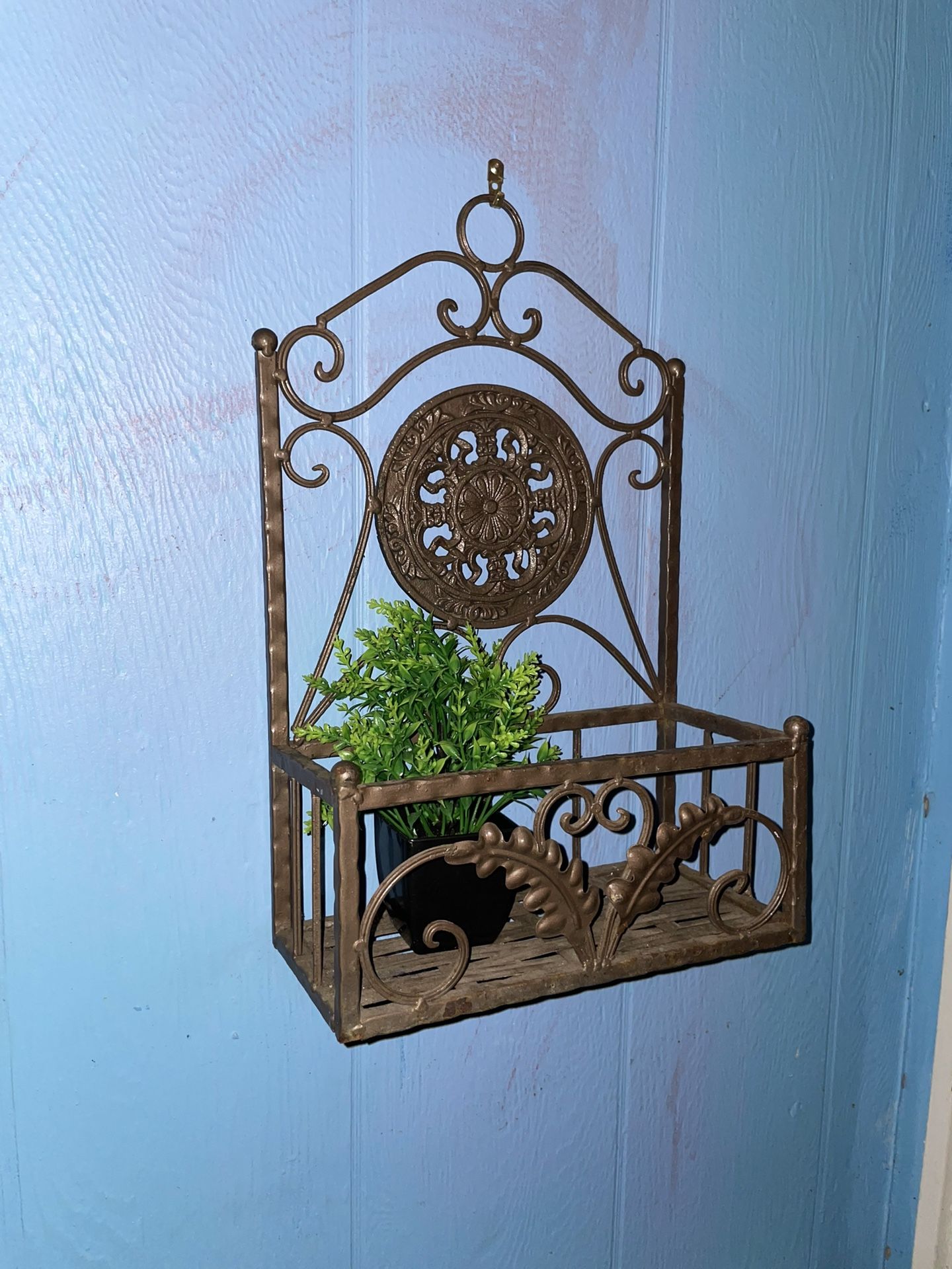 Metal Plant Holder/ Display