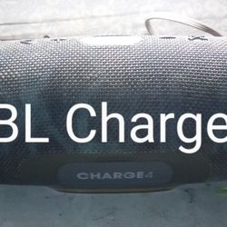 JBL Charge 4 Bluetooth Speaker