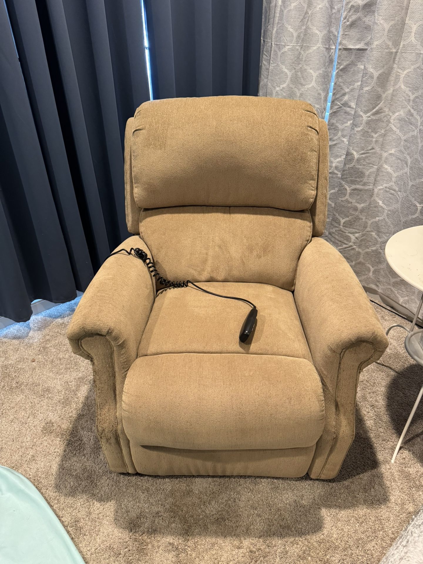 Electric Recliner 