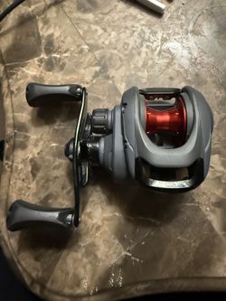 Quantum Invade Baitcast Fishing Reel
