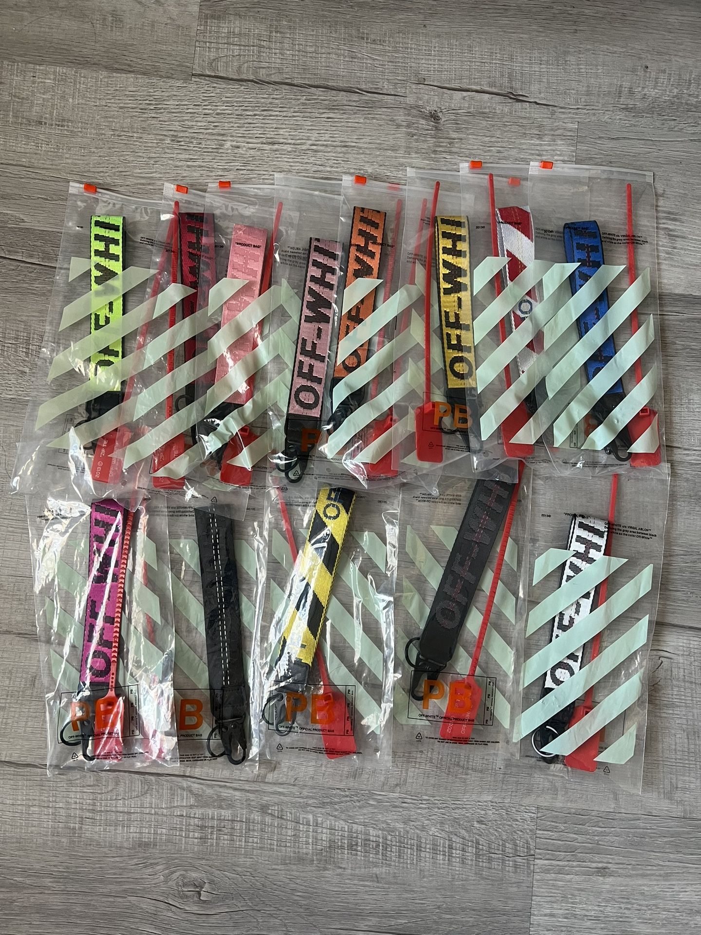 Off White Keychains Brand New Look At All Colors