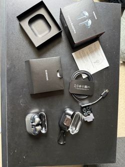 Samsung galaxy buds pro 3 mint and clean!