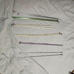 6 Metal Knitting Needles 