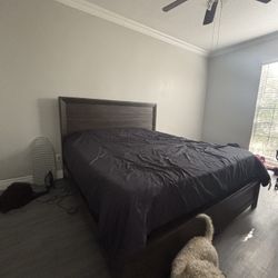 King Bed/ Frame And Dresser 