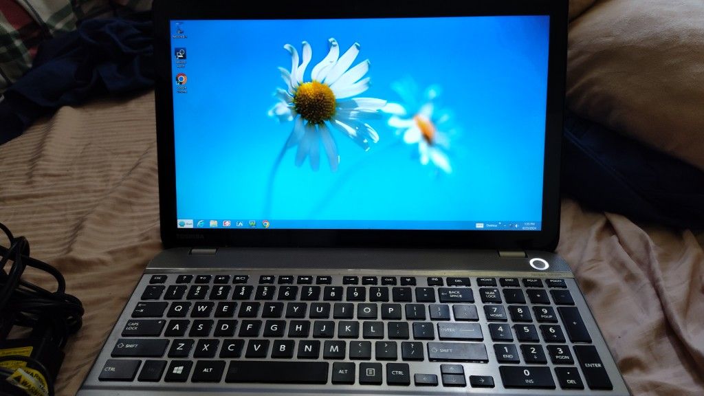 Toshiba Satellite Laptop P55t-A5202 (Win 8)