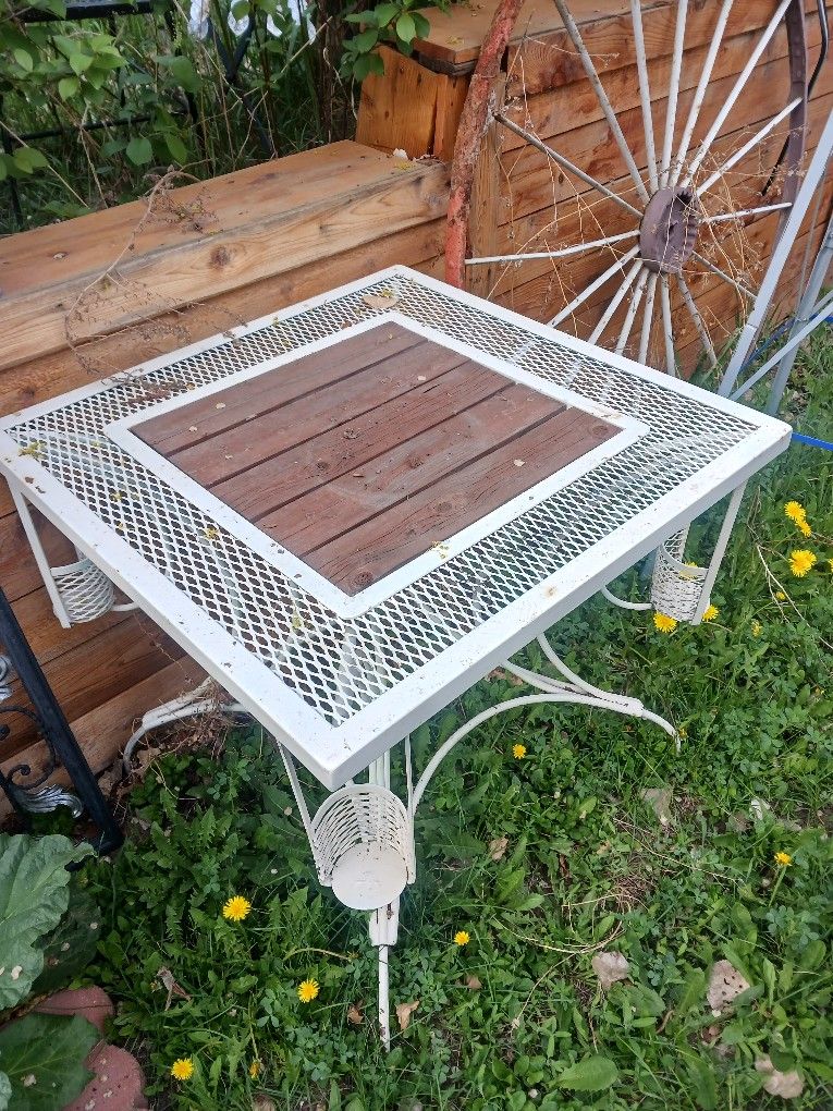 Mid-century Wrought Iron Table 30 In X 30 In