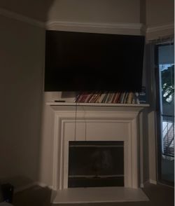 Large Flat Screen TV Wall Mounted