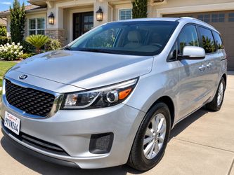 2016 KIA Sedona