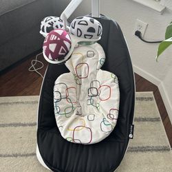 4Moms Infant Mamaroo Swing