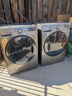 LG Matching Front-Load Washing Machine & Dryer Pair – Works Perfectly