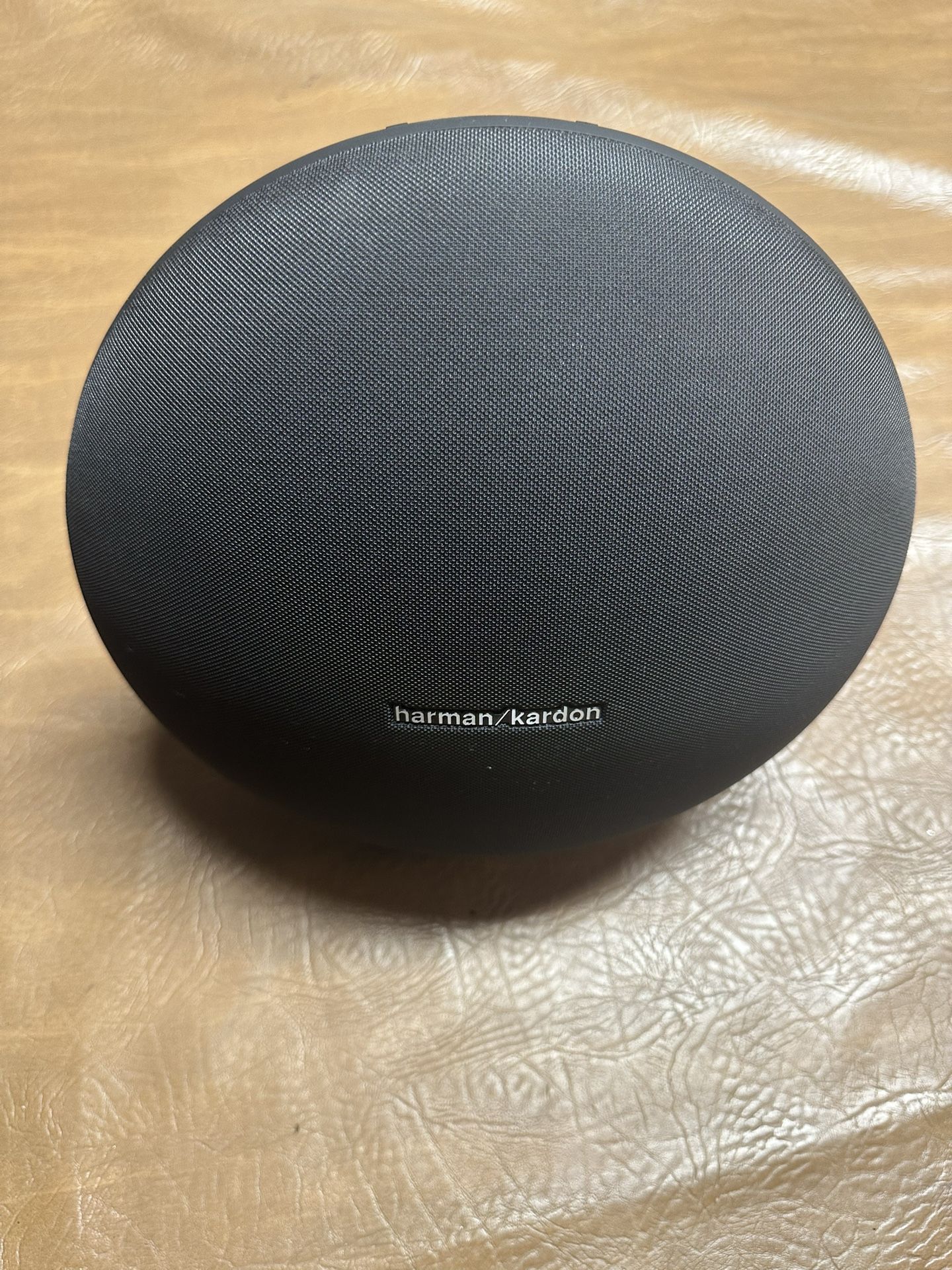 Harman Kardon Onyx Studio 4