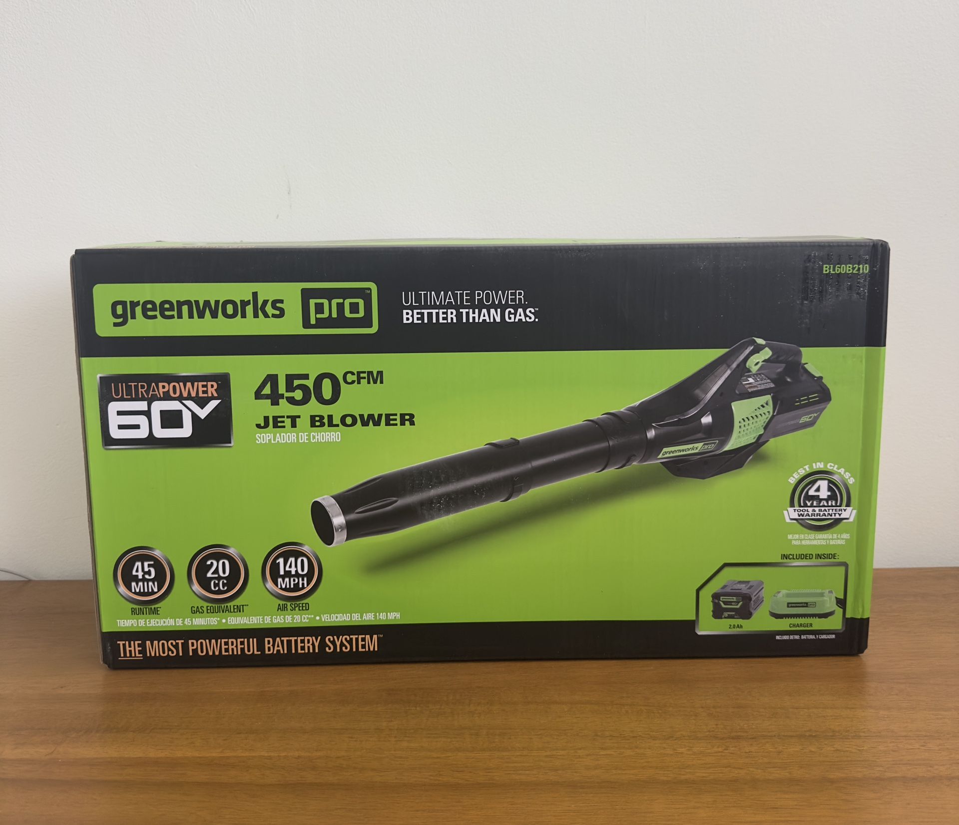 Greenworks Pro Cordless Leaf Blower,  60V 450 CFM , 2.0 Ah Battery and Rapid Charger **Brand New**