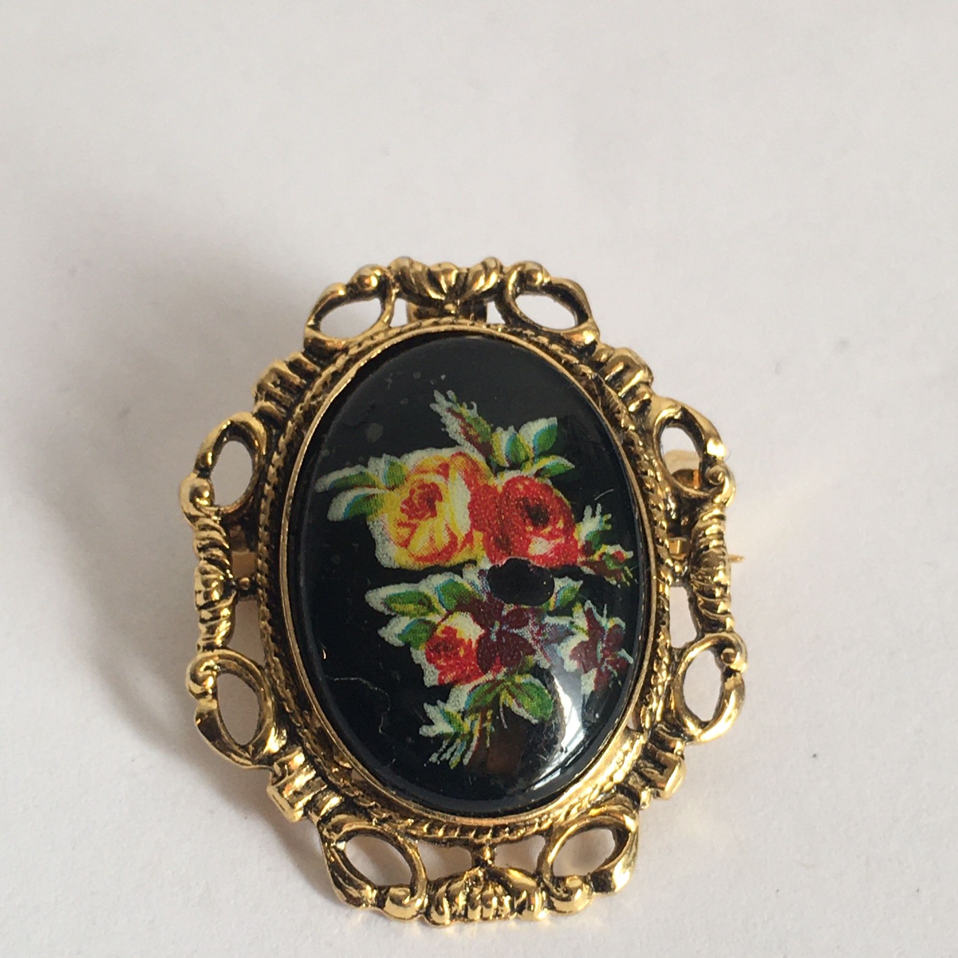 PRETTY PENDANT BROOCH JEWELRY