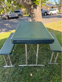 Small portable foldable table bench set