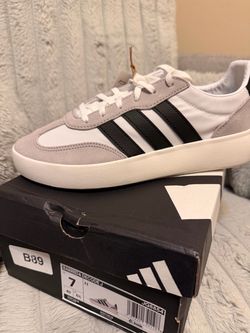 Adidas Barreda Decode J Sneakers Size 7