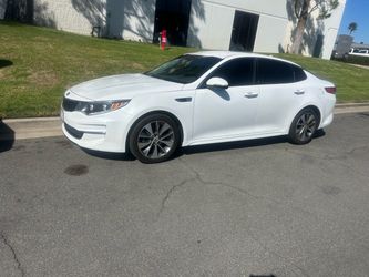 2017 KIA Optima