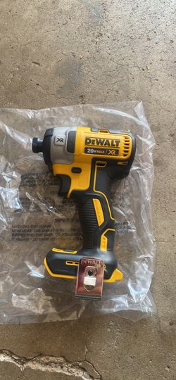 Dewalt 1/4” Impact Driver Dcf887
