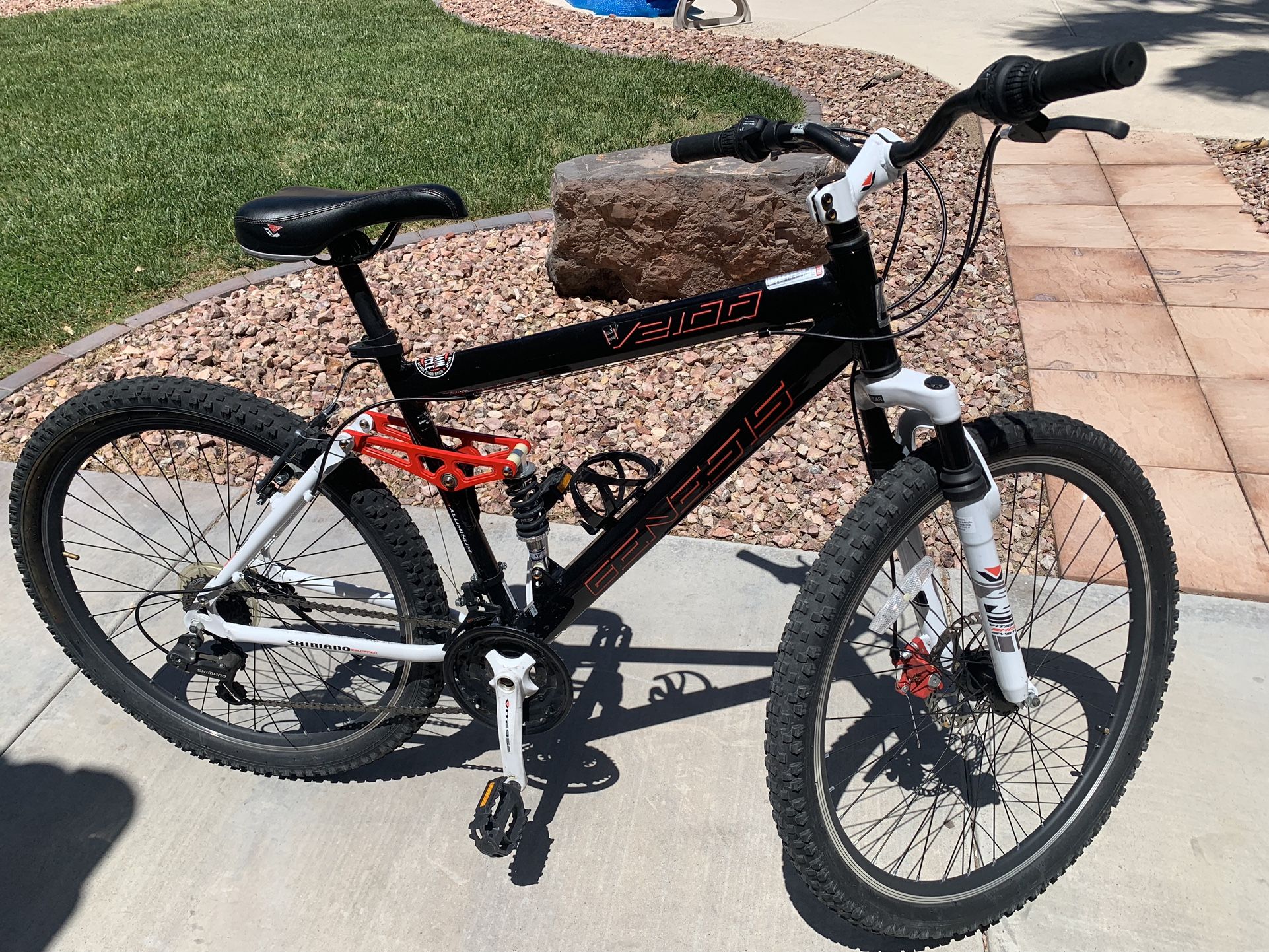 Genesis V2100 29 Inch Genesis Mountain Bike Genesis V2100 Genesis