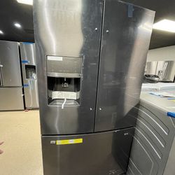 Frigidaire Black Stainless Kitchen Combo 2 Pieces! 