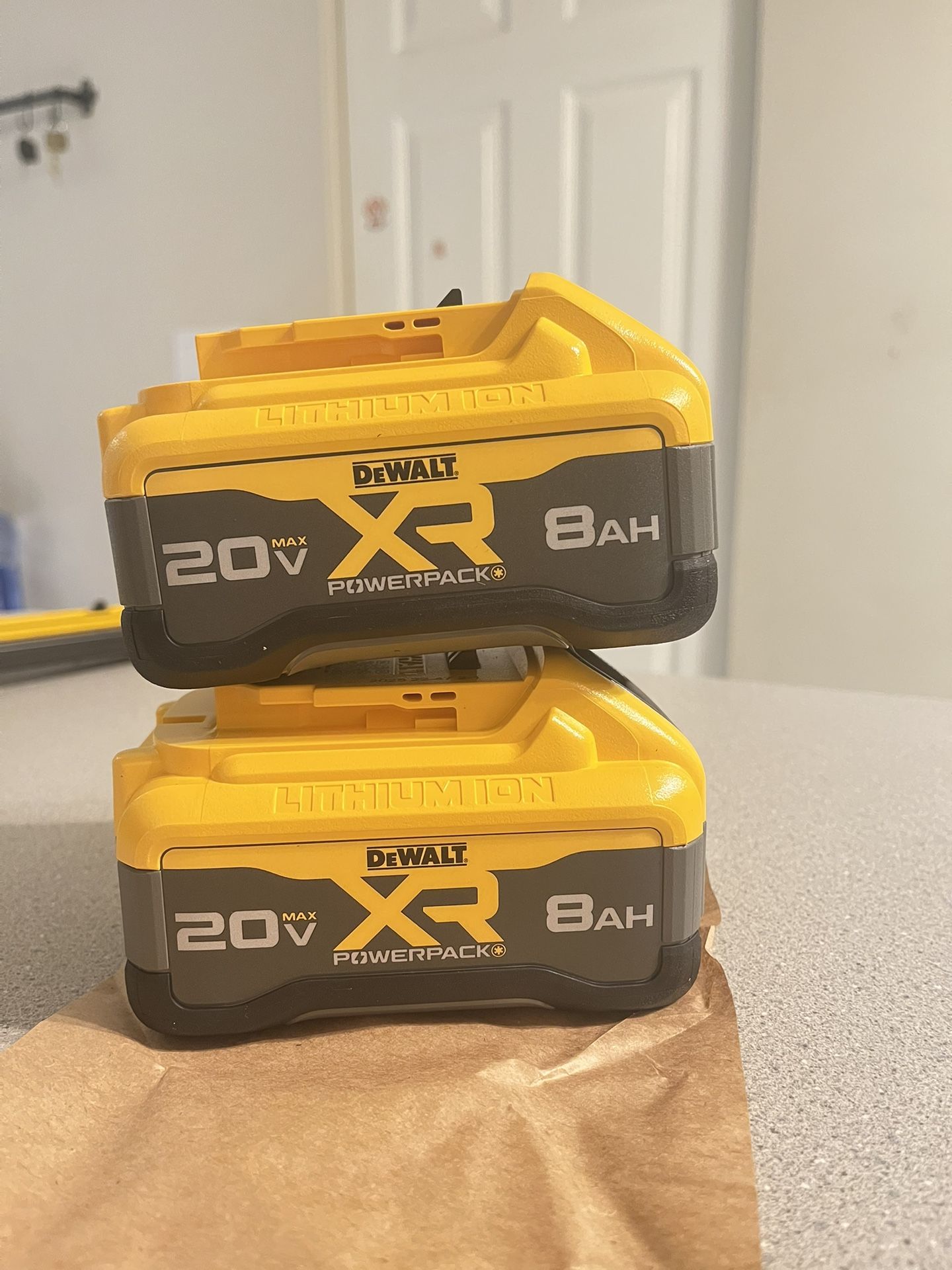 Dewalt New 20v 8ah Powerpack Batteries $140each