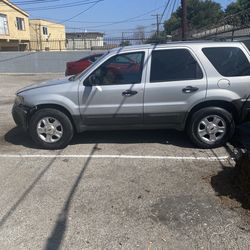 2004 Ford Escape