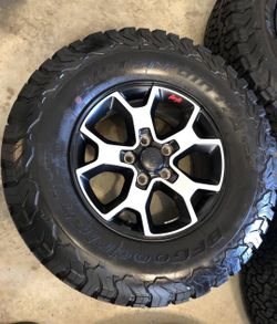 Jeep Wrangler Rims Overland Limited Compass Sahara Rubicon JK Commander Srt Wheels