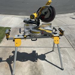 Dewalt 12” Chopsaw And Trim Saw 