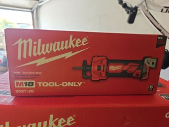 Milwaukee M18 cut tool