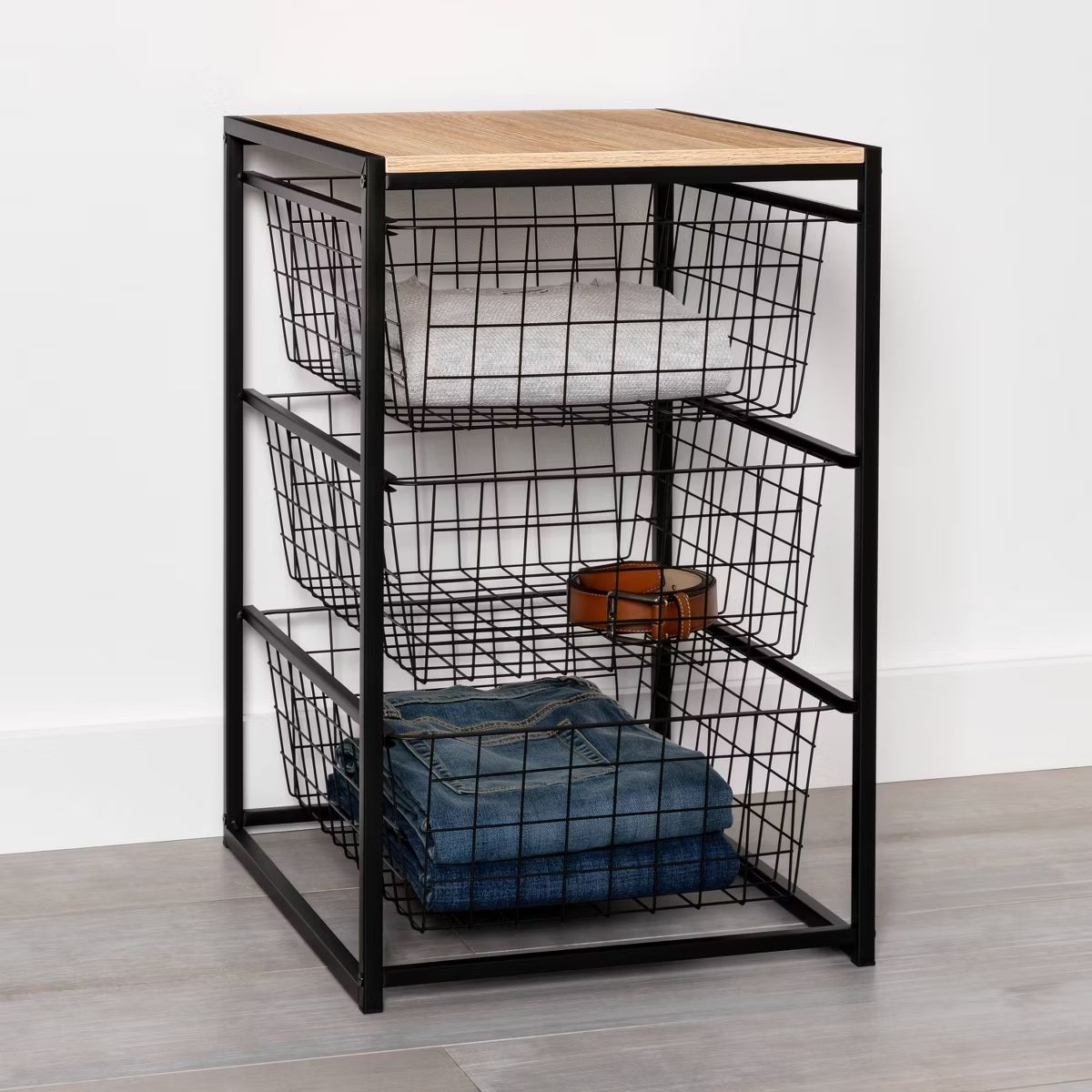 Metal Wire Storage Rack With Baskets