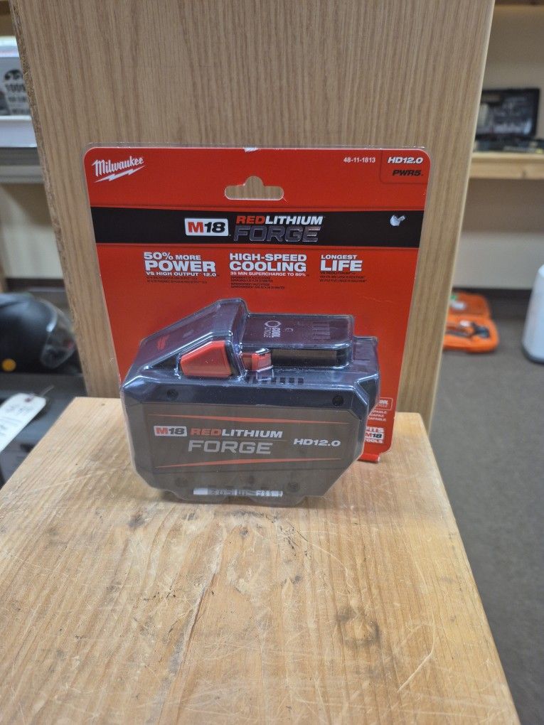 NEW Milwaukee 48-11-1813 M18 12ah Battery
