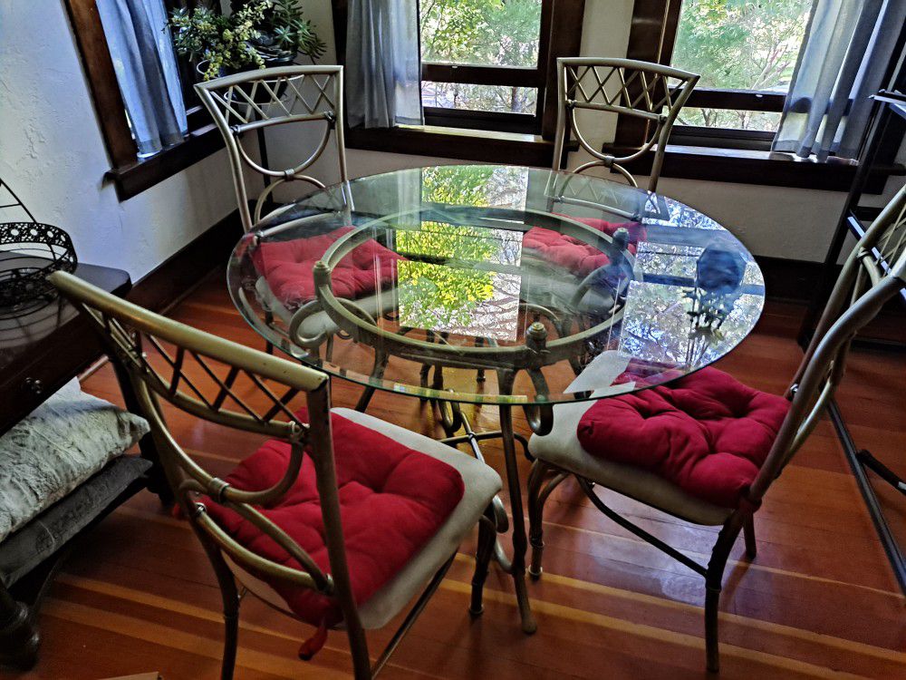 Glass Table + 4 Matching Chairs