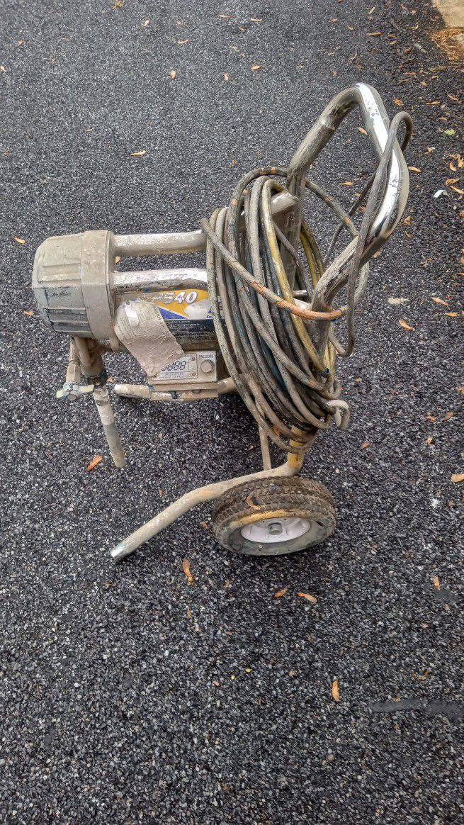 Airless Paint Sprayer CLOGGED UP being Sold For PARTS OR REPAIR 