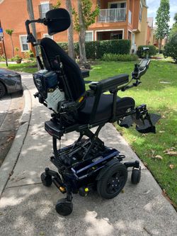 New (0 miles)! Power Wheelchair Pride Quantum Q6 Edge 3 – Power Seat Elevator & Tilt. Permobil
