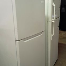  Top-freezer Refrigerators