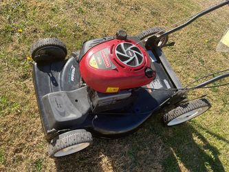 CRAFTSMAN 22” cut, 6.75HP Self Propelled mower. Runs Great