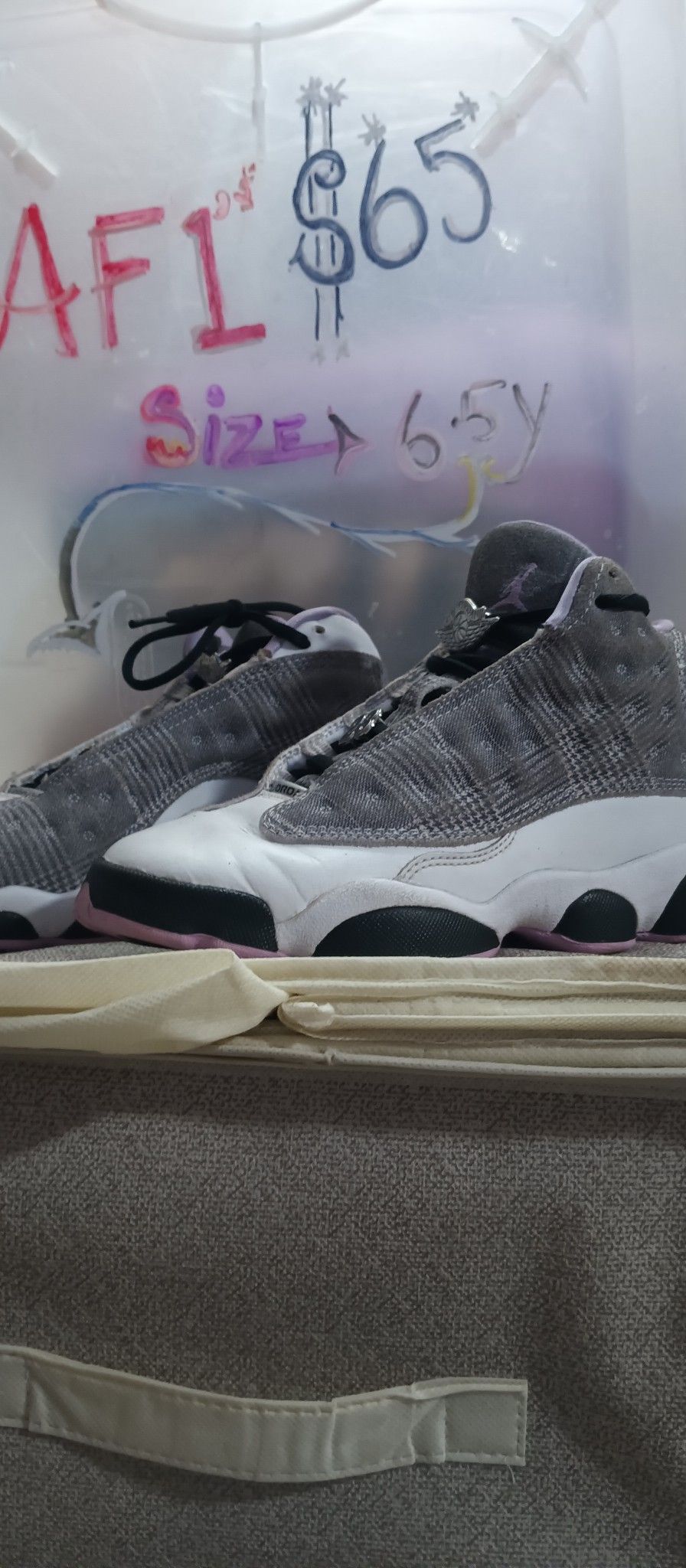Girls Jordan Retro 13 Size 5 Youth $45